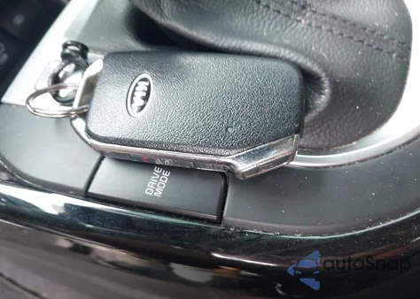 2020 Kia Forte Gt-Line z USA, uszkodzony, nr VIN 3KPF34AD4LE257281